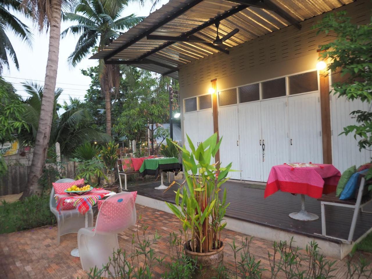 Bed and Breakfast Amphawa Caza Platuu Exterior foto